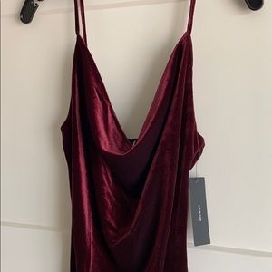 NWT Lulu’s velvet dress